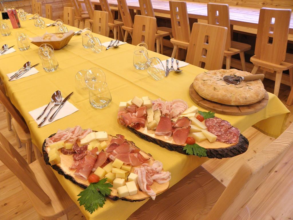 Pra De La Casa Madonna